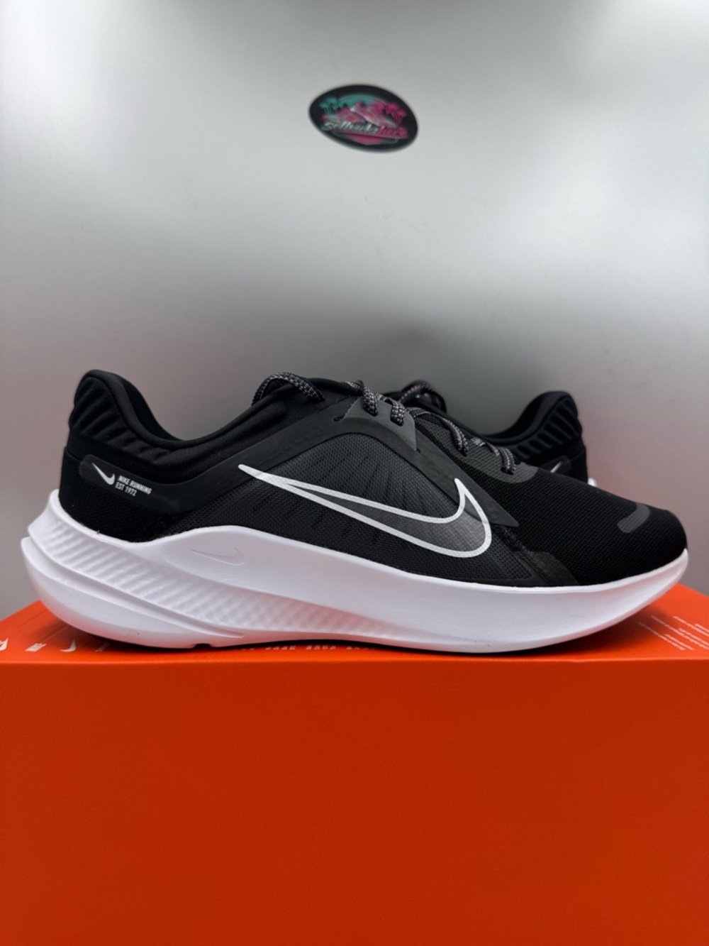 Nike Quest 5 Black Iron Grey BRAND NEW Size 10 Women